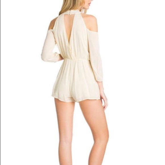 Dance & Marvel Romper Cold Shoulder High Neck Cream Shorts Size M - Picture 12 of 13